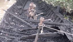 13 tàu du lịch bất ngờ bốc cháy dữ dội trong đêm ở Bến Tre