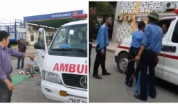 Ngang nhiên chặn xe cứu thương, 'ép' dùng xe dịch vụ: Còn đâu 'nghĩa tử là nghĩa tận'!
