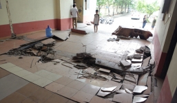 Hà Nội: Sàn nhà sập lúc nửa đêm, dân chung cư tá hỏa