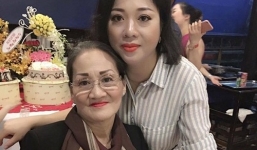 Lý Nhã Kỳ tiết lộ mẹ ruột và chị gái quý phái