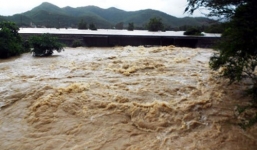 Nữ sinh lớp 8 bị nước cuốn mất tích