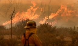Cháy rừng Nam California, gần 100.000 người phải sơ tán