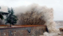 Bão Thần sét suy yếu thành áp thấp nhiệt đới, cảnh báo lũ quét và sạt lở