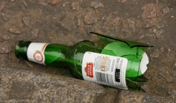 Cậu bé 6 tuổi bị đâm chết khi cố bảo vệ mẹ khỏi bị cưỡng hiếp