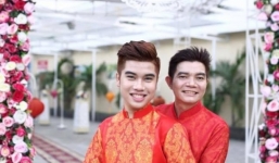 Đám cưới đồng tính của cặp đôi hơn nhau 21 tuổi