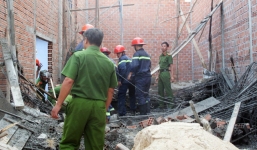 Sập giàn giáo, 7 người thương vong