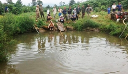 Phát hiện thi thể người phụ nữ bán vé số dưới ao