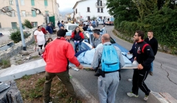 Động đất rung chuyển Italy, nửa thị trấn bị phá hủy