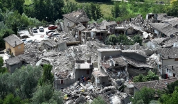 Italia tiếp tục rung chuyển vì dư chấn sau động đất kinh hoàng