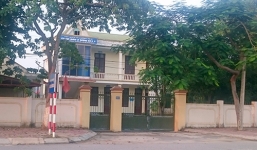 Bắt quả tang hai thanh tra giao thông nhận tiền 'bồi dưỡng' từ tài xế