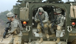 Forbes: Mỹ sợ không đủ tiền cho chiến tranh