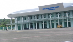 9X bênh bạn gái đá nhân viên sân bay bị phạt 4 triệu đồng