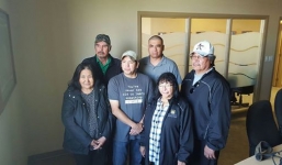 Hy hữu đôi bạn thân bị trao nhầm gia đình suốt 41 năm