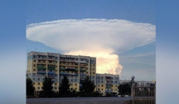 Video: Đám mây giống hệt vụ nổ bom hạt nhân ở Nga