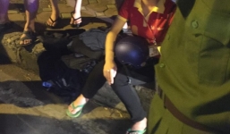 Tài xế Camry kéo lê xe máy hơn 3km, bị dân đuổi đánh