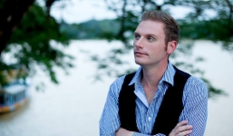 BTC xin lỗi Kyo York về sự cố bị mời ra khỏi thảm đỏ Hoa hậu Việt Nam