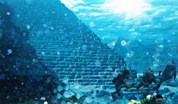 Bí ẩn kim tự tháp dưới đáy biển vùng Tam giác quỷ Bermuda