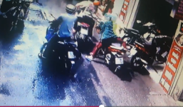 Video: Cận cảnh màn cướp giật táo tợn trên đường phố