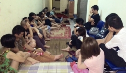 Đột kích quán karaoke, phát hiện hàng chục dân chơi 'phê' ma túy