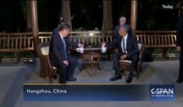 Video: Obama - Tập Cận Bình tản bộ, thưởng trà trong đêm