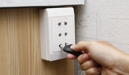 Bé gái 9 tuổi bị điện giật tử vong