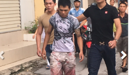 2 'soái ca' truy bắt tên cướp điện thoại liều lĩnh đâm người đi đường