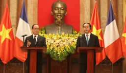 Tổng thống Pháp ủng hộ Việt Nam trong nỗ lực giữ gìn không phận, hải phận