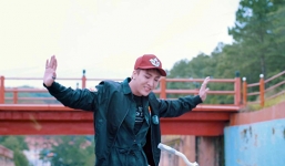 MV đậm chất ngôn tình của nam ca sĩ Hàn Khởi được lòng dân mạng