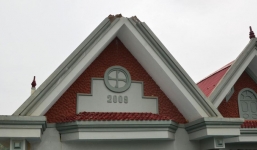 Sét đánh bay nóc nhà, 5 người thoát chết