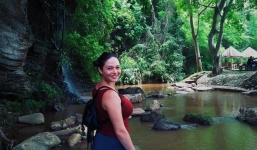 Trốn 'yêu râu xanh', nữ du khách ngã xuống vực sâu 45m