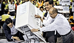 Trung Quốc cảnh cáo tân nghị sỹ Hồng Kông về giấc mơ tăng quyền tự chủ