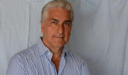 Tung video Tổng thống bị rượt, nhà báo bị bắt