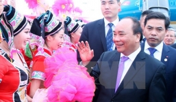 Thủ tướng bắt đầu chuyến thăm chính thức nước CHND Trung Hoa