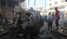 Syria rung chuyển vì đánh bom, hơn 100 người thiệt mạng