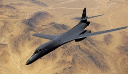 Mỹ tính triển khai oanh tạc cơ, tàu sân bay sau vụ Triều Tiên thử hạt nhân