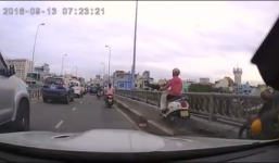 Tình huống giao thông bị 'ném đá' nhiều nhất trong ngày