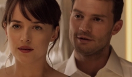 Trailer cảnh nóng đầy hấp dẫn của phim '50 Sắc thái' phần 2