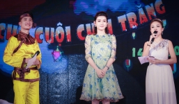 Huyền My 'đọ sắc' bên Vân Hugo, Mai Thỏ trong đêm Trung thu