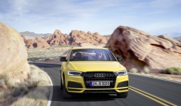 Audi Q3 2017 có giá khởi điểm 755 triệu Đồng