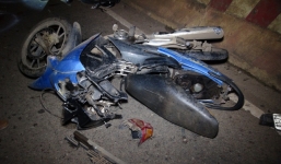 Tai nạn giao thông, người đi đường lao đến 'hôi' tiền?