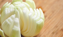 8 công dụng tuyệt vời của hành tây với sức khỏe