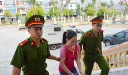 Ghen tuông, vợ pha thuốc diệt cỏ vào nước đường đầu độc chồng