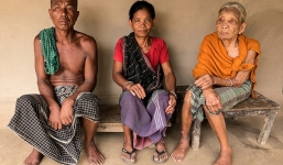 Người đàn ông lấy cả mẹ lẫn con gái làm vợ