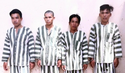 Nhóm cướp bỏ lại 100 triệu bên đường