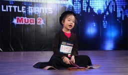 “Ca nương 6 tuổi” Tú Thanh xác lập kỷ lục Guiness Việt Nam