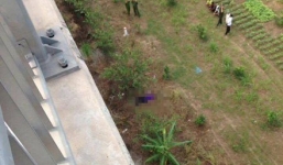 Thi thể tài xế taxi dưới chân cầu Nhật Tân