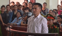 Phạm nhân giết vợ cứa cổ bạn tù lãnh án chung thân