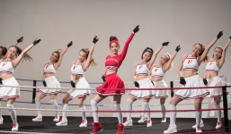 Chi Pu lột xác ấn tượng trong dự án âm nhạc tiền tỷ