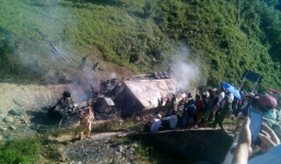 Tin TNGT mới nhất ngày 29/9: Tài xế xe đầu kéo chết cháy trong cabin