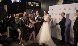 Ngọc Trinh làm náo loạn thảm đỏ tại Tuần lễ Điện ảnh Việt Nam ở Úc